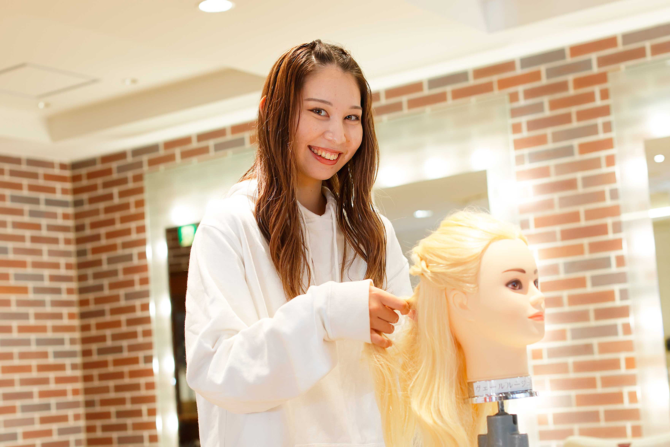 カラー＆ヘアアレンジの参考画像