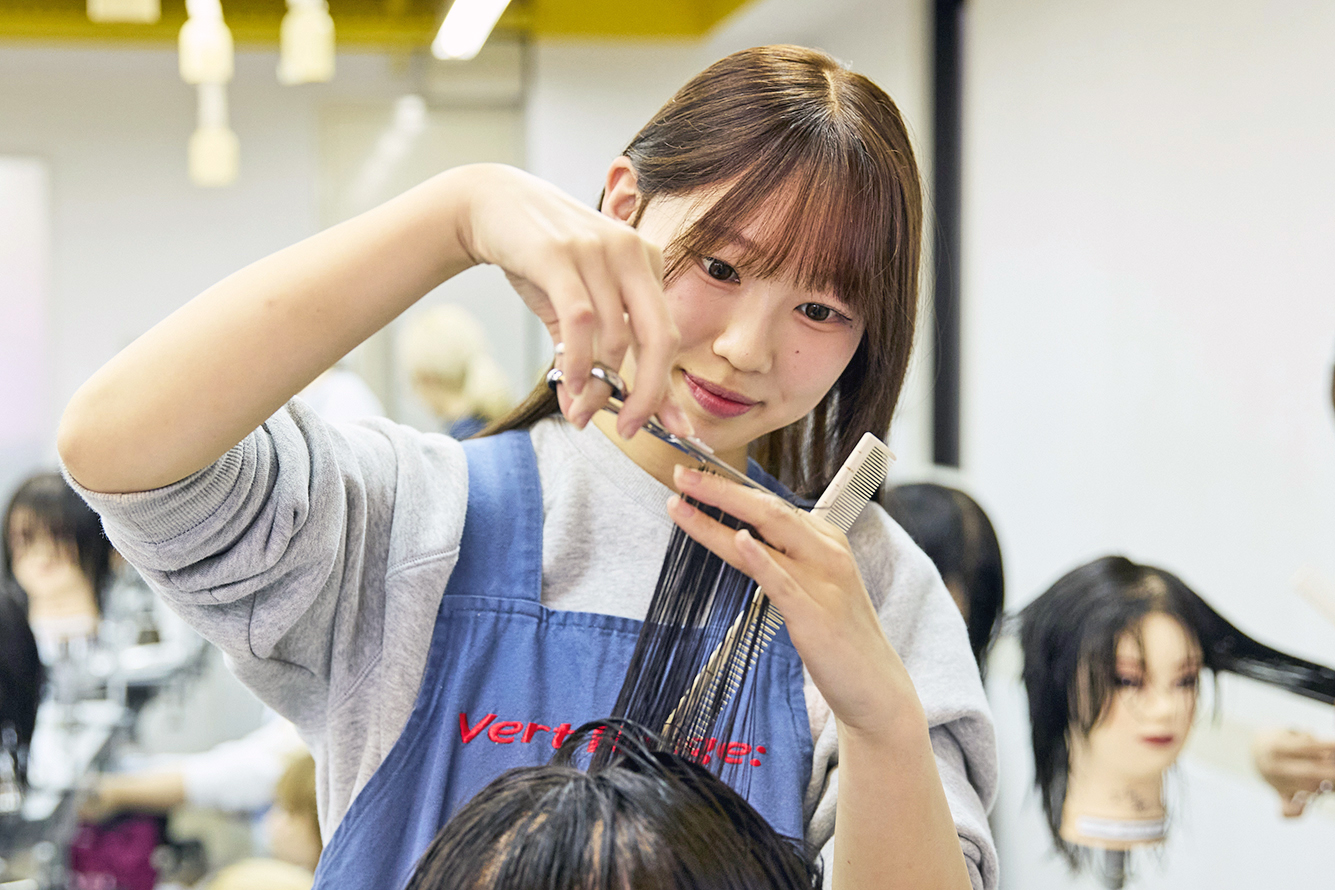 カット＆ヘアアレンジの参考画像