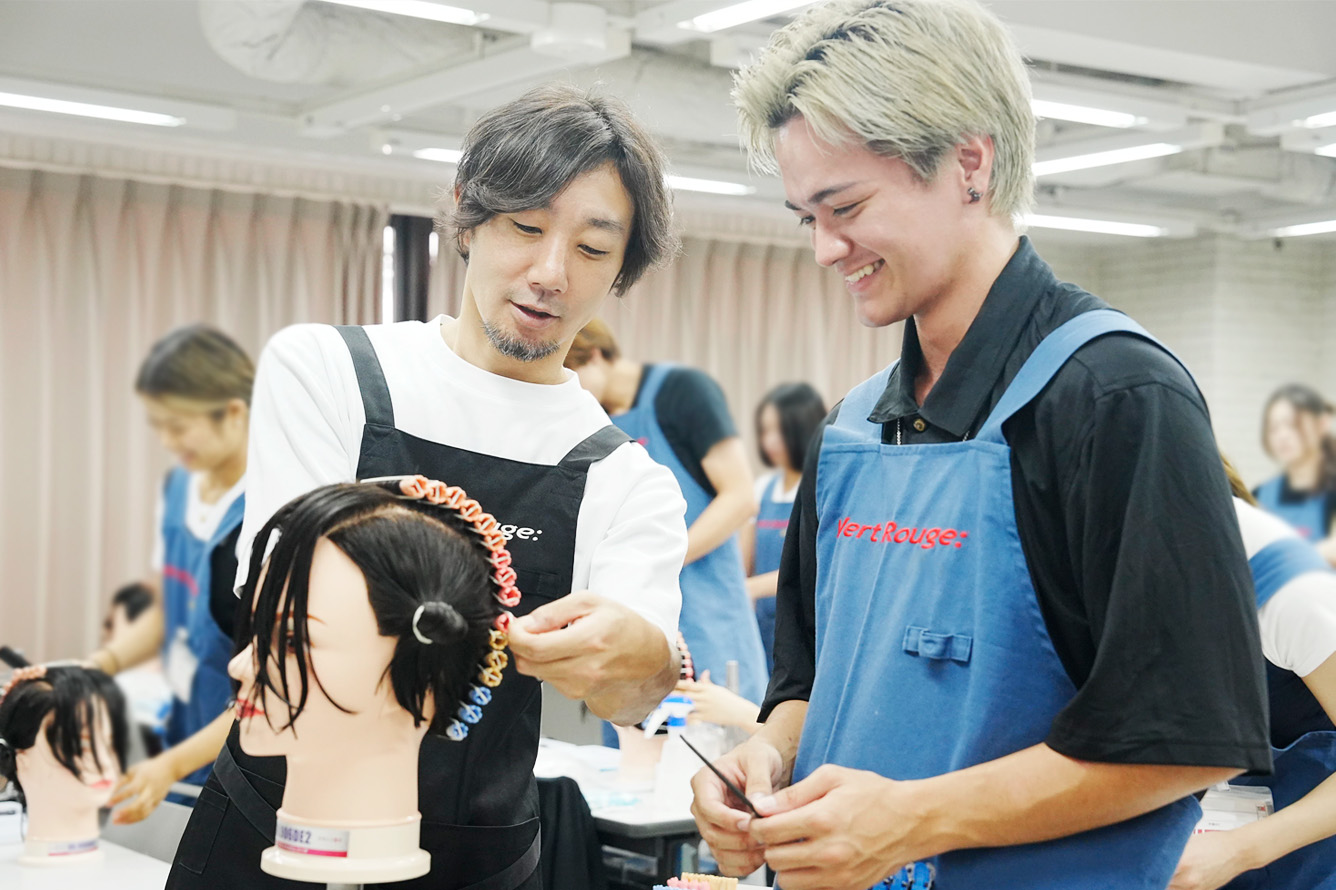 ヘアアレンジ or ワインディングの参考画像