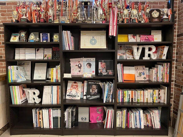 大阪で美容のプロを目指すならヴェールルージュ美容専門学校 大阪 心斎橋にある専門学校